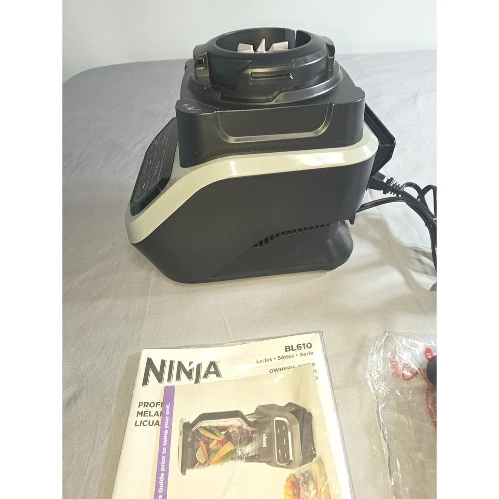 Ninja Professional 1000 watt Blender BL610 Replacement Motor Base, Lid Blade